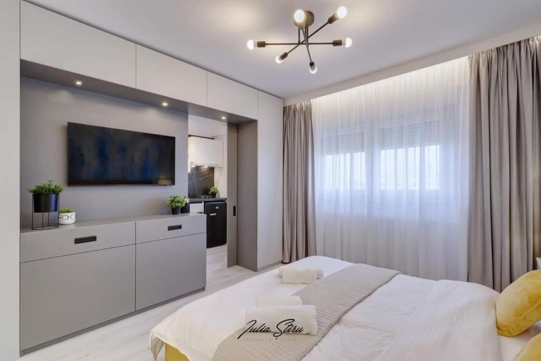 Government Deluxe Studio By Magic Apartments Bucharest Exterior photo