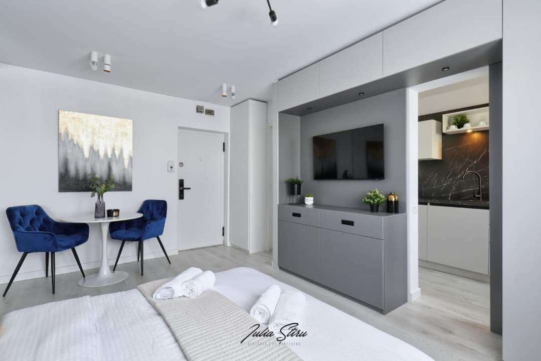 Government Deluxe Studio By Magic Apartments Bucharest Exterior photo